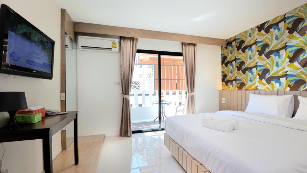 Chilli Salza Patong Hotell Exteriör bild