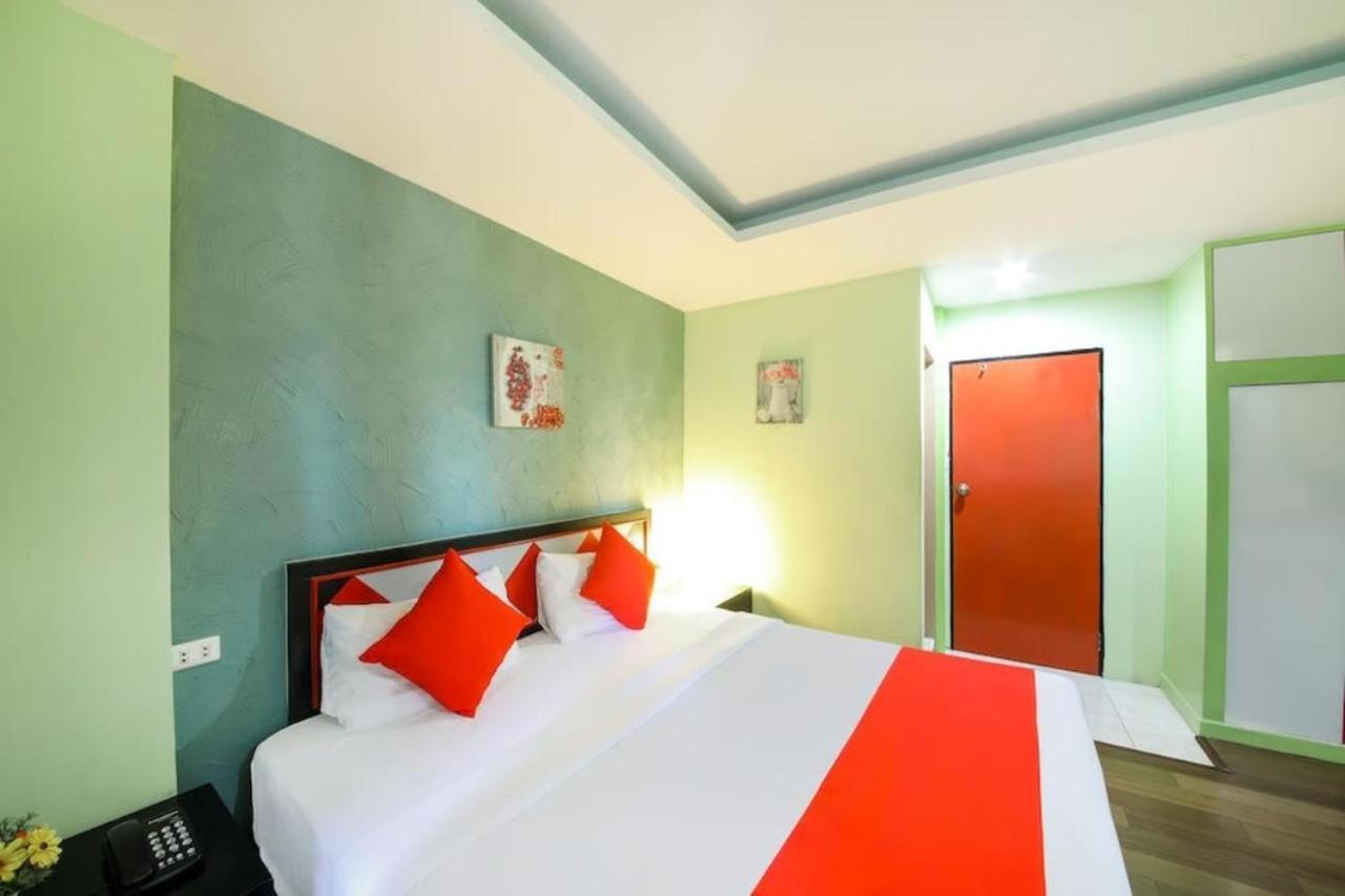Chilli Salza Patong Hotell Exteriör bild