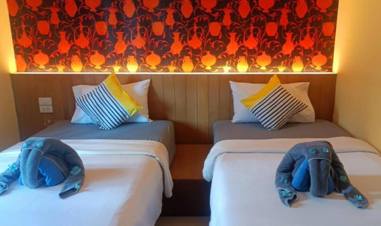 Chilli Salza Patong Hotell Exteriör bild
